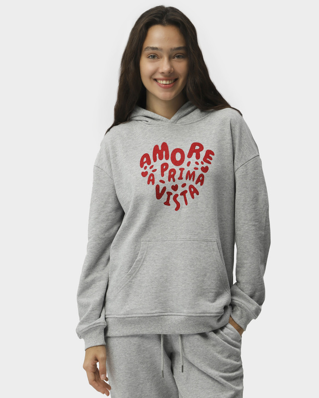 Худи с ярким принтом и стразами